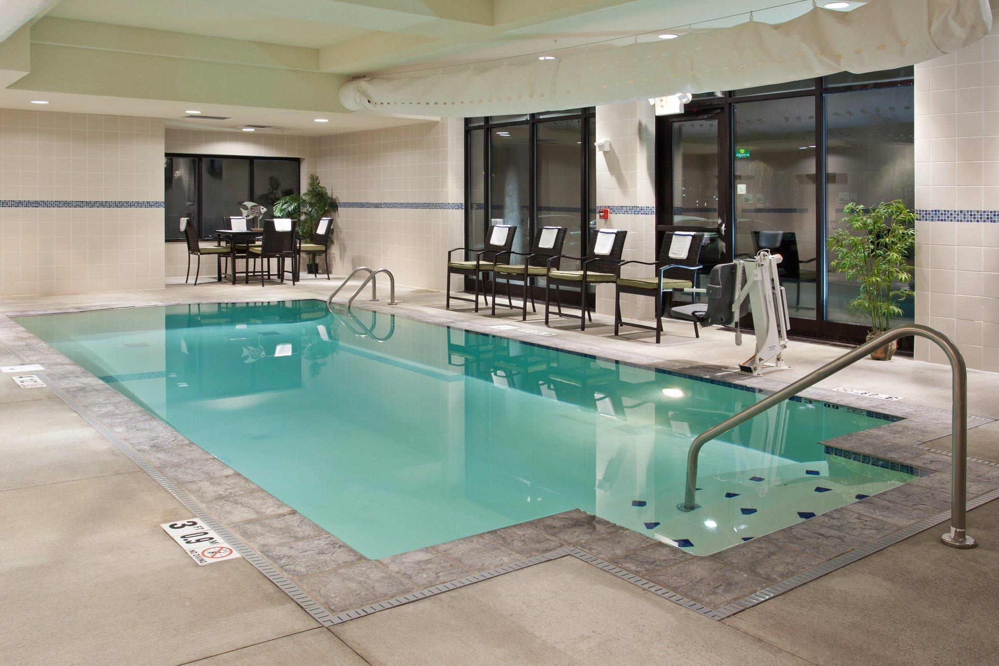Holiday Inn Columbus-Hilliard By Ihg New Rome Екстериор снимка