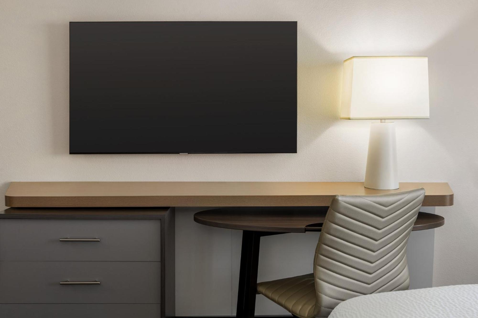 Holiday Inn Columbus-Hilliard By Ihg New Rome Екстериор снимка