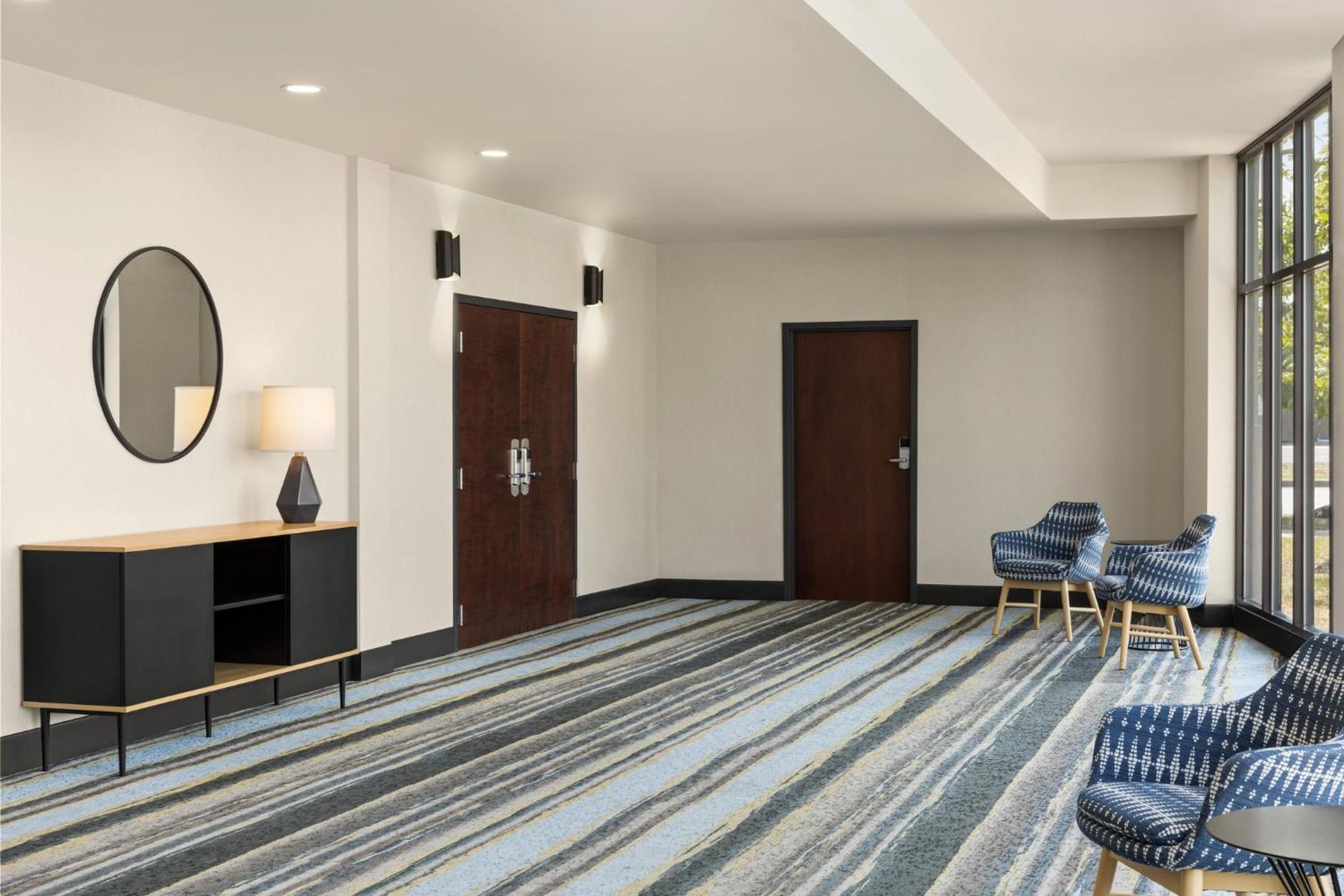 Holiday Inn Columbus-Hilliard By Ihg New Rome Екстериор снимка