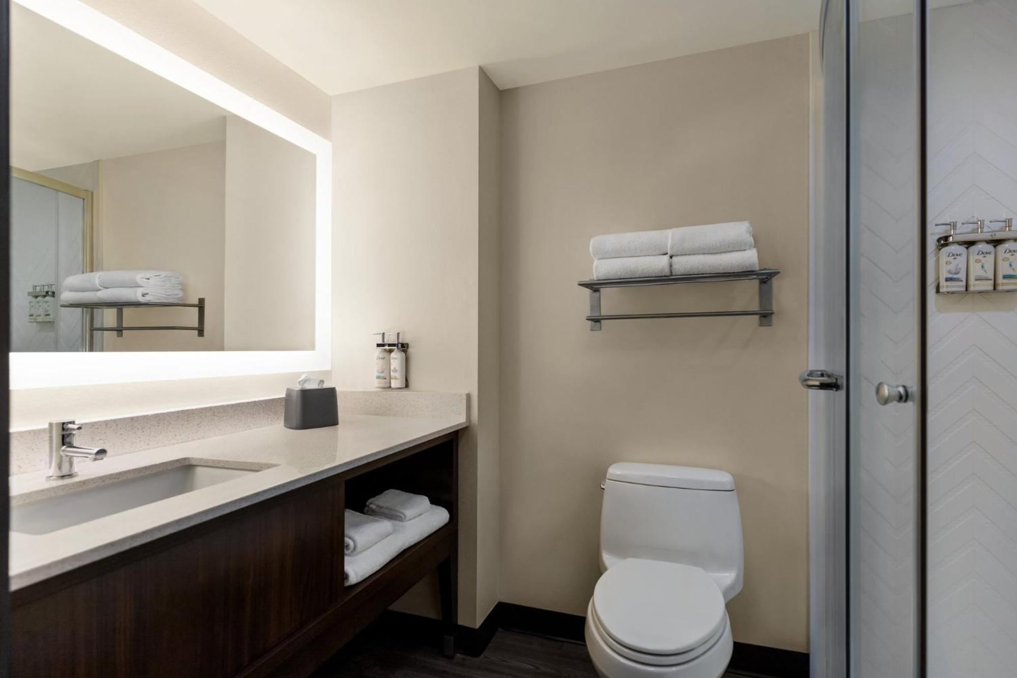 Holiday Inn Columbus-Hilliard By Ihg New Rome Екстериор снимка